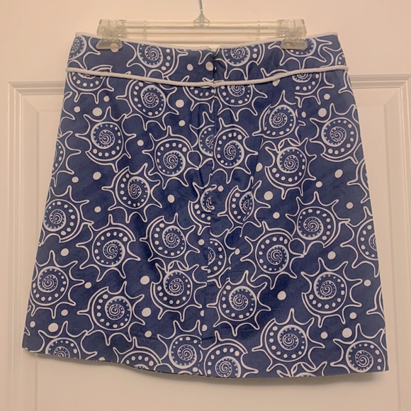 Vineyard vines like new size 6 skirt - Picture 2 of 3